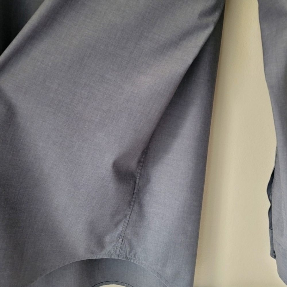 Banana Republic Poplin Dress Shirt Slim Fit, Gray, Size L (16 -16 1/2) - Picture 3 of 7